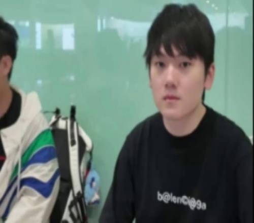 JackeyLove：感谢一直支持我们的粉丝朋友们，季后赛加油