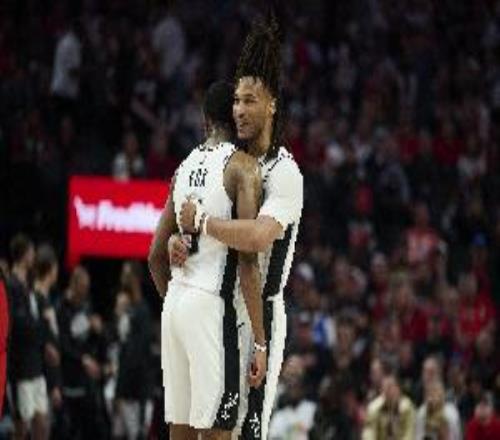 隐形的贡献！西决前2场福克斯缺席时卡斯尔合计20失误近4战6失误