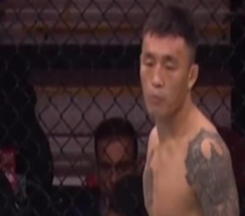 UFC中国澳门格斗周：傲日其楞不敌哈登，遭膝击重创+TKO终结
