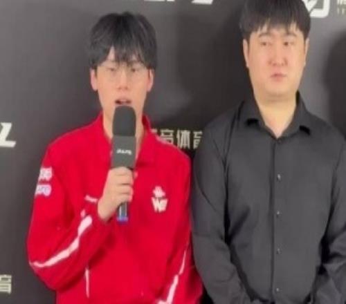 Erha回应第一局高地团战指挥：当时Monki说不要卖他觉得还能打