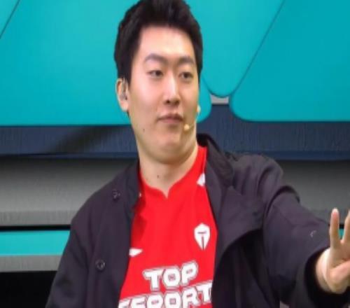 幸好你在飞机上！管泽元更博：我错过了什么比分写错了吗LPL