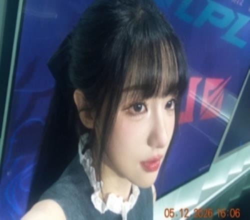 主持人十月晒照：翻翻相册六一快乐