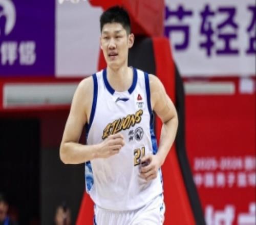 记者：上海30领先有些放松也正常但大秋带伤打出这表现值得尊重