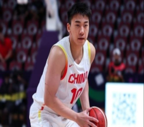 媒体人：王俊杰是国家队万金油我们有可能还低估了他的水平了