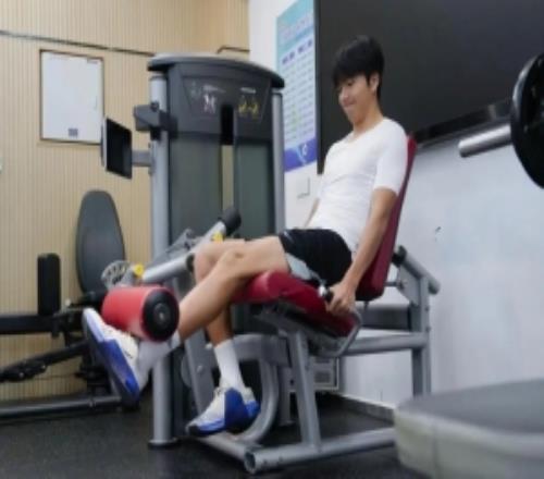 李镇全回应伤情表示已开始恢复性训练，祝福U23国足顺利踢好比赛