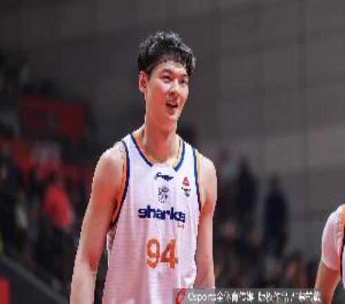大家该明白为何有NBA队会选中王哲林了满状态时他是国产顶级内线