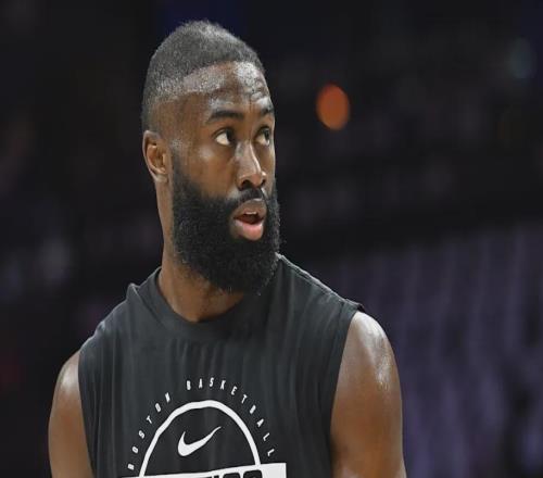 生涯最佳一季！布朗场均28.7分扛起绿军，MVP票选高居第六