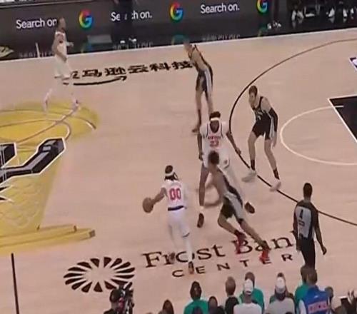 克拉克森登场，目前NBA总决赛场上有两位菲律宾球员