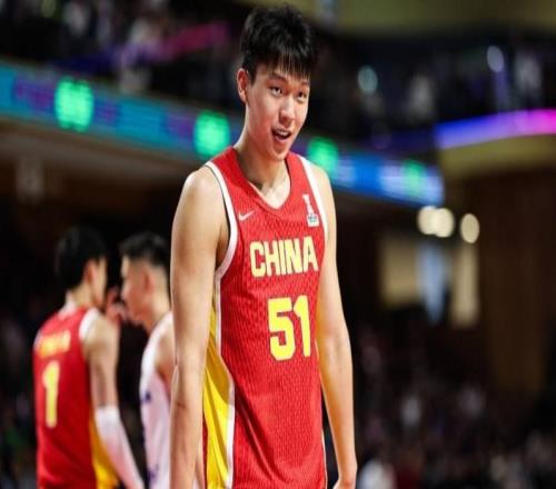 男篮世预赛12人名单已明朗杨瀚森张镇麟领衔：赵继伟或落选