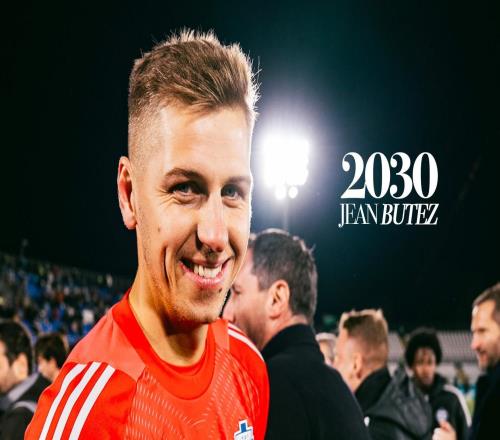 官方：科莫与主力门将让布特兹续约至2030年
