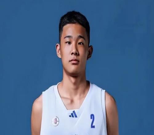 杜锋之子！“虎头”杜昆泽入选2026年Jr.NBA精英训练营