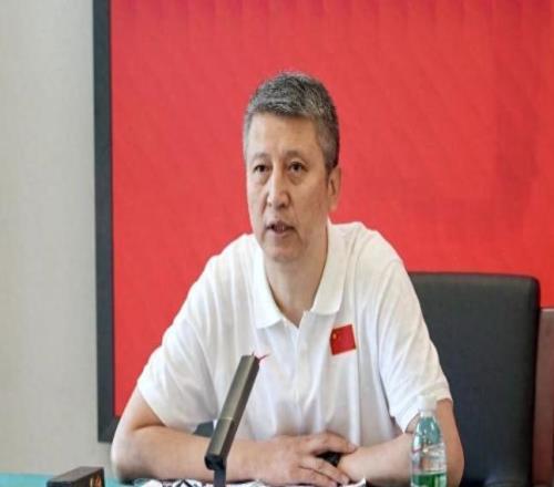 正式确认！31岁中国男篮老将担任国家队长，球迷：他号召力很强