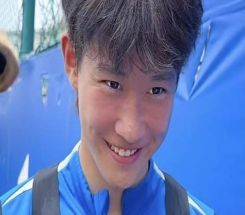杨铭锐归队，毕津浩人气王大连3外援合同年底到期蓄力冬窗