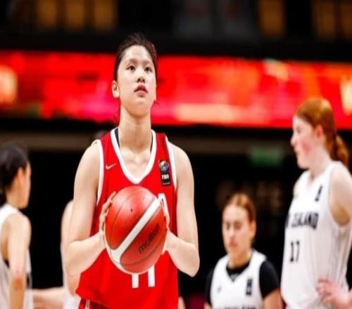 85比61狂胜24分！女篮热身赛斩获开门红：小李梦砍30分5板4断