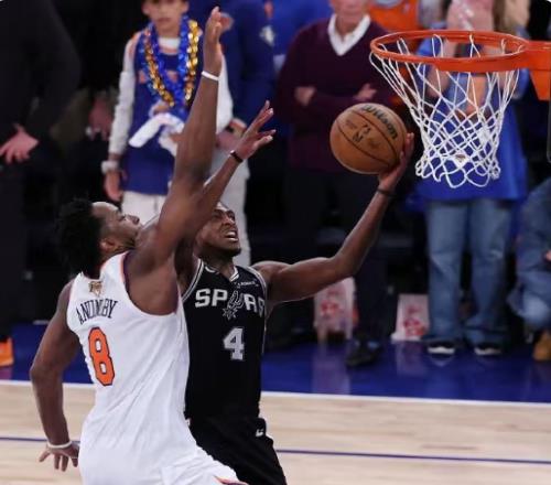 NBA总决赛G5首发出炉：双方均不变阵马刺固执仍用福克斯首发