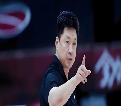 李春江离开山西队，点解候向锋道出了原因