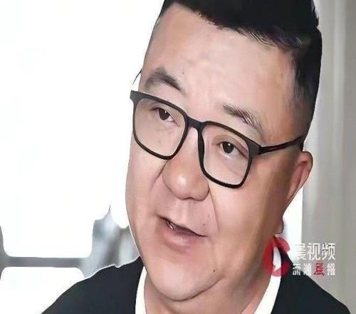 前国脚徐亮直播称，中超再降薪就没人踢了网友回答一致打脸