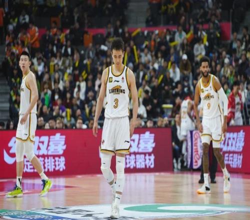 11年老将担任新一期中国男篮队长