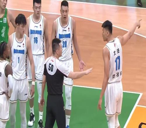 遭多支球队报价！CBA休赛期唯一的内线大鱼，辽粤晋鲁疯狂抢人