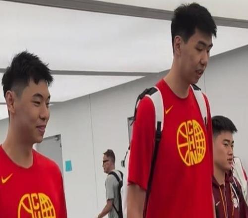 热身赛来袭！中国男篮抵达杭州2123日迎战澳大利亚和荷兰