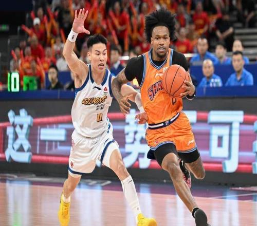 中国男篮最佳归化目标！NBA选秀预测前十顺位，大学生涯场均16+5