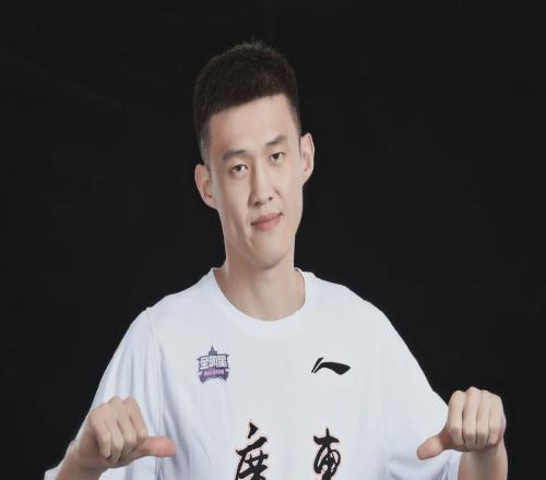 宏远速递！朱芳雨回应郭艾伦，周鹏回归有戏，徐杰或难拿顶薪