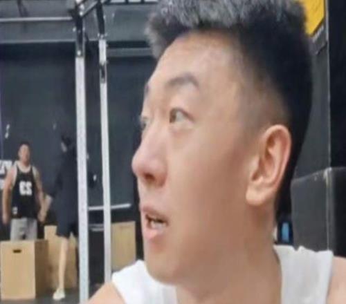 CBA5消息：辽篮签14岁小将福建签强援徐昕签美方经纪徐杰特训