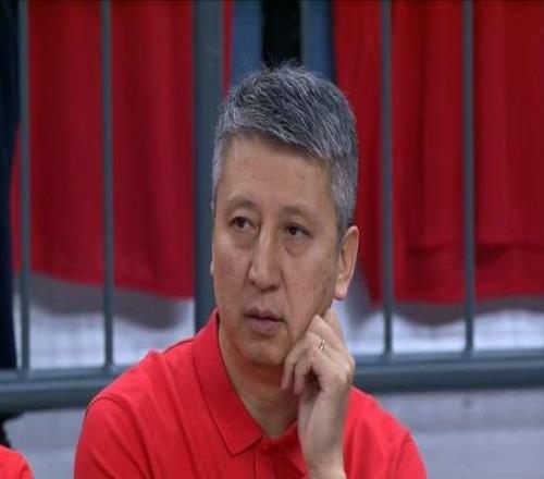 10分完胜澳大利亚，中国男篮锋线爆发王俊杰23+6赵继伟盘活全队