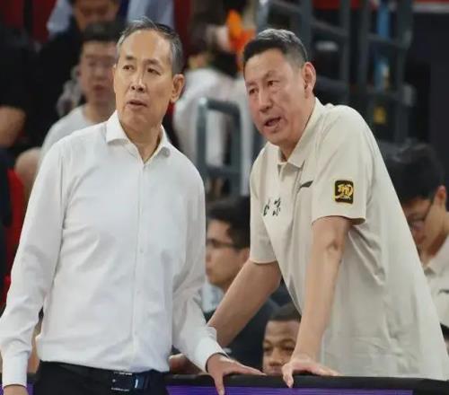 近6年换7个主教练！李楠能在北京男篮主帅位置上呆多久