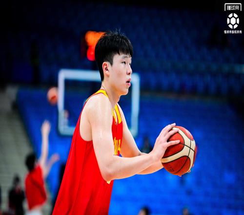 郭士强：杨瀚森将会出战23日对阵荷兰的比赛