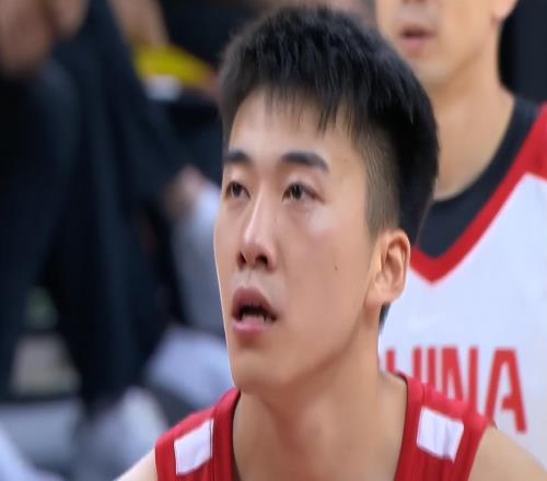中国男篮力克澳大利亚！广东帮轰17+8，王俊杰23+6带队赢球