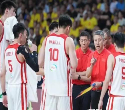 男篮9181大胜澳大利亚，王俊杰23+6，队长赵继伟受伤离场