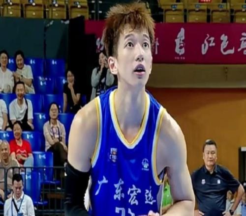 20岁生日当选MVP！广东后卫砍34分准三双，率队夺冠！
