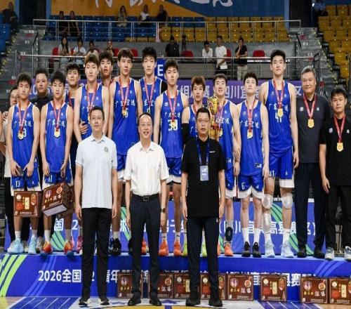 广东宏远夺冠！杨溢爆砍34+8+9荣获MVP，王洪泽20+15+6陈家政受伤