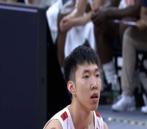 中国男篮胜不足喜，杨瀚森7+8状态慢热暴露2大问题缺赵继伟控场