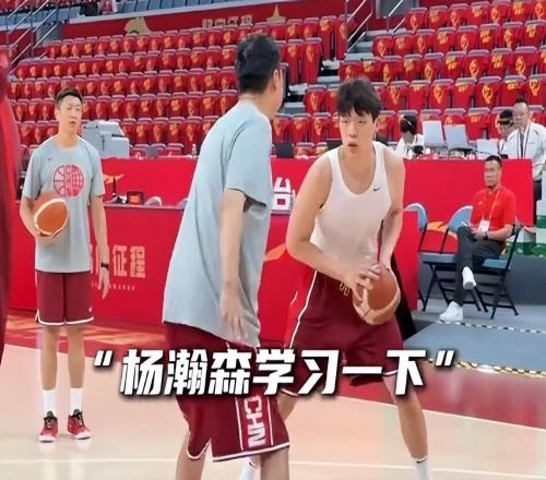 CBA消息！王治郅指导杨瀚森，李炎哲官宣大婚，上海或续约闫鹏飞