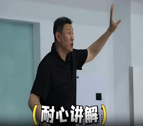 上任三把火！李楠带队开练，赵睿不例外，方硕或续约，冲击总冠军