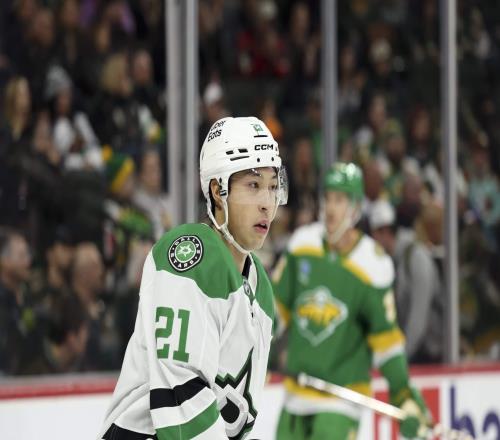 NHL交易市场开闸：罗伯逊、尼克斯成香饽饽，鲨鱼榜眼签引哄抢