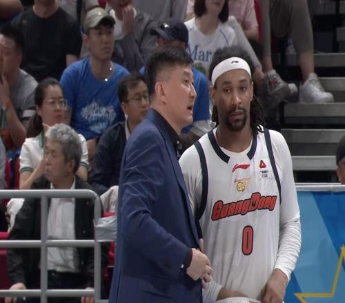 退出广东队杜锋尚未签约宏远，CBA最强本土主帅有望接任！