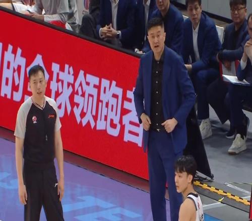 降薪续约or离队曝杜锋仍未续约广东男篮，李春江有望重返宏远！