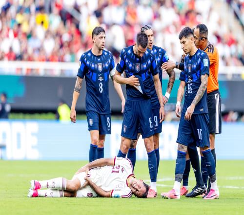 FIFA第16为何出局内讧！更衣室爆炸皇马球星开炮名帅暴怒回击