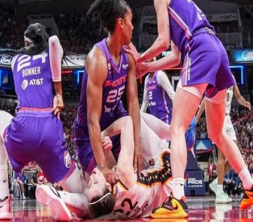 克拉克遭锁喉仅对手禁赛1场，传记作者怒批WNBA