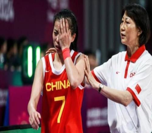 13中11轰25分18助！女篮又冒出一天才后卫：王思雨接班人就是她