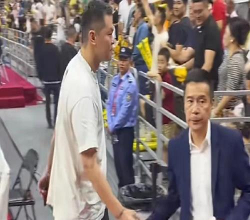 曝宏远已在考察新主帅！杜锋或将升任总教练，保留体面不算下课