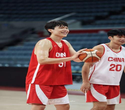 杨瀚森最新行程安排！打完世预赛飞美国打NBA夏联，赛程无缝衔接
