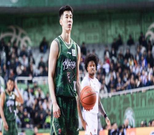 官宣！CBA本土得分王将代表国王出战NBA夏季联赛，本赛季场均21+6