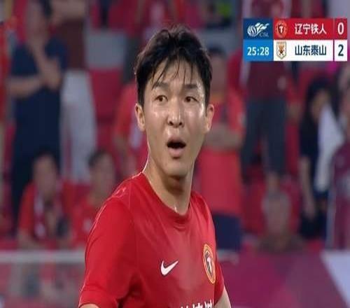 白去韩国了徐正源把铁人当成都瓦吉奇出工不出力抱头目送丢球