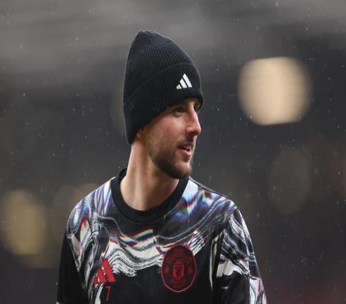 意媒：米兰引援不止瞄准葡萄牙球员，曼联中场芒特成新目标