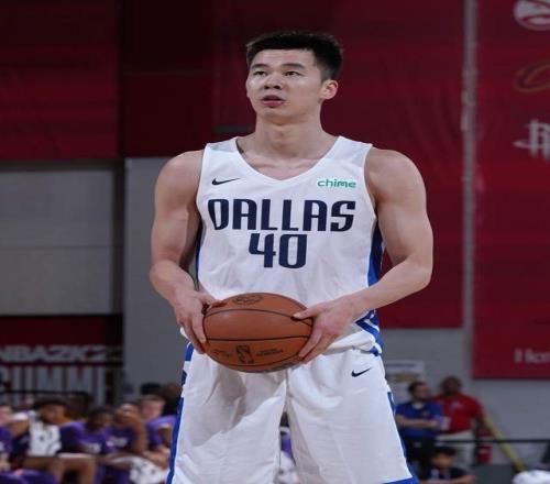郭昊文正式登陆NBA夏联！本土得分王再冲NBA，他配得上双向合同