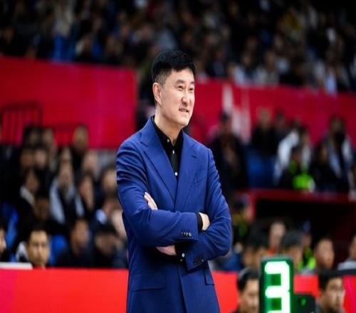 广东宏远执行萨姆纳、奎因优先续约权！